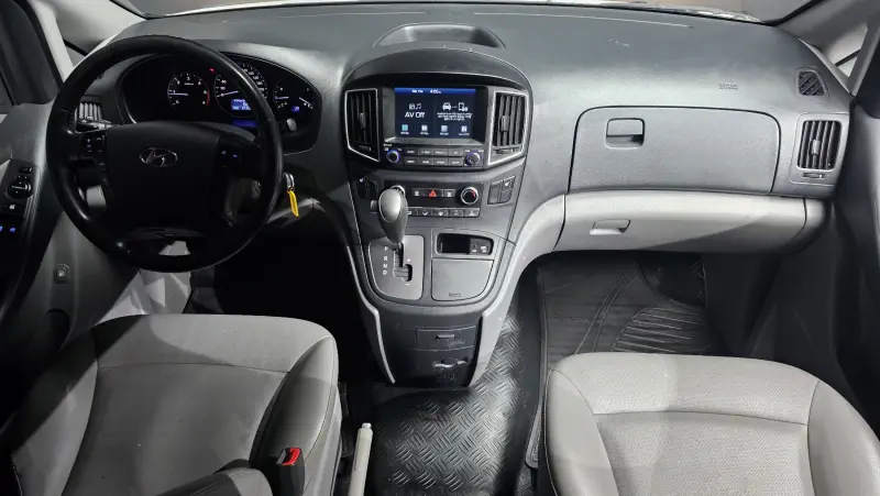 Hyundai Grand Starex