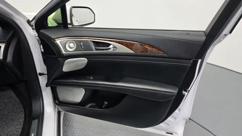 Lincoln Mkz