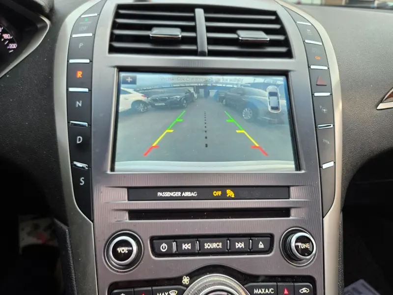 Lincoln Mkz