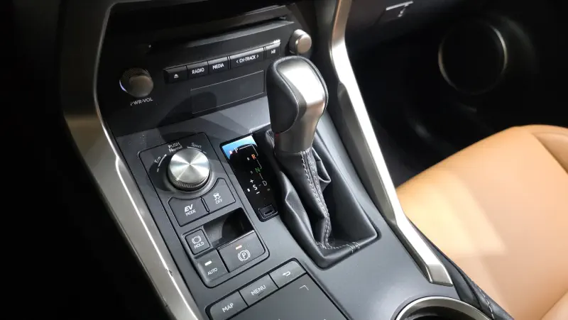 Lexus NX300h