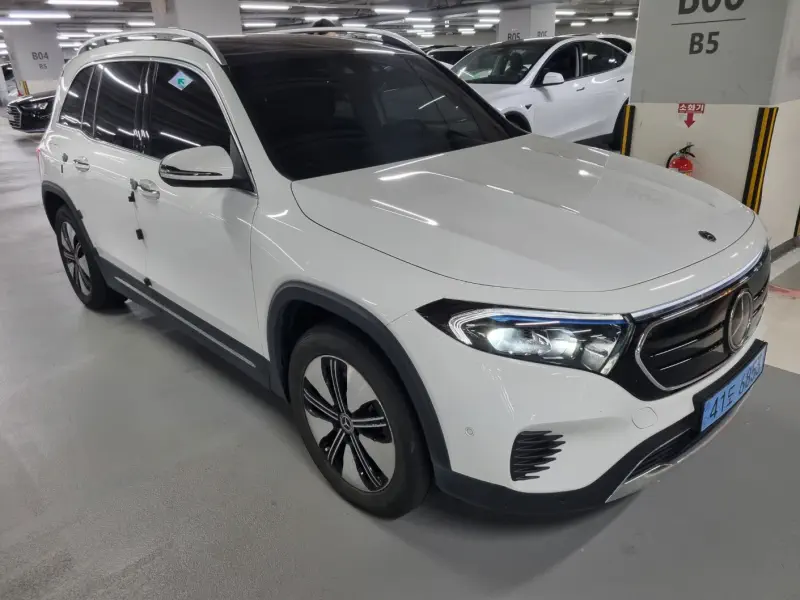 Mercedes-Benz EQB