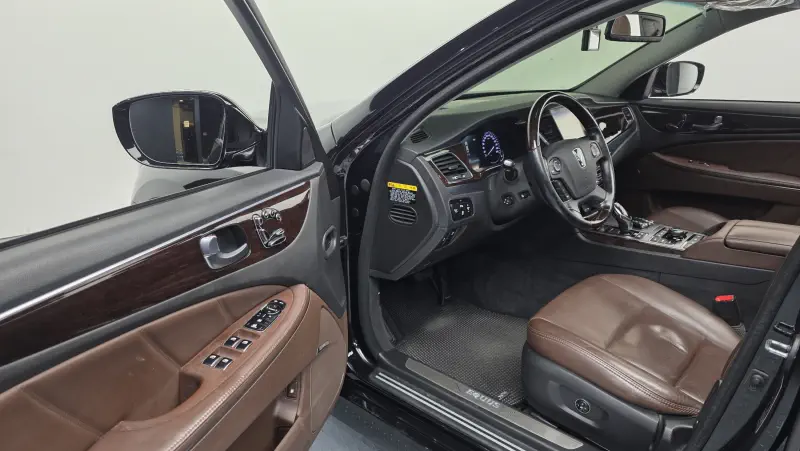 Hyundai Equus