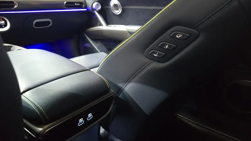 Genesis GV60