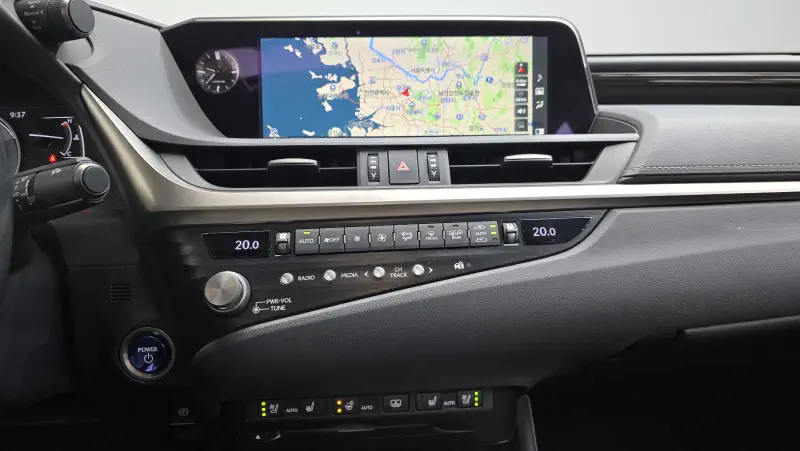 Lexus ES300h