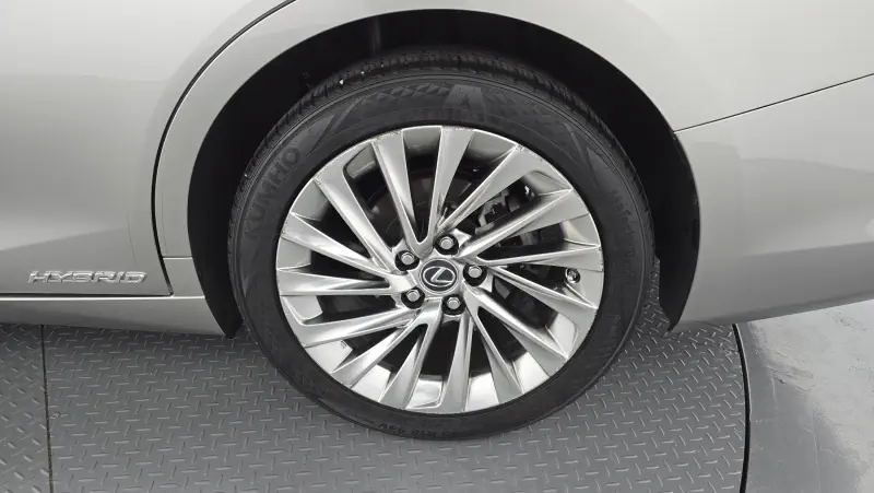 Lexus ES300h