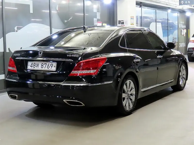 Hyundai Equus