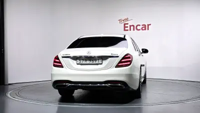 Mercedes-Benz S-Class 4
