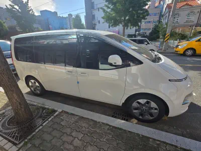 Hyundai Staria