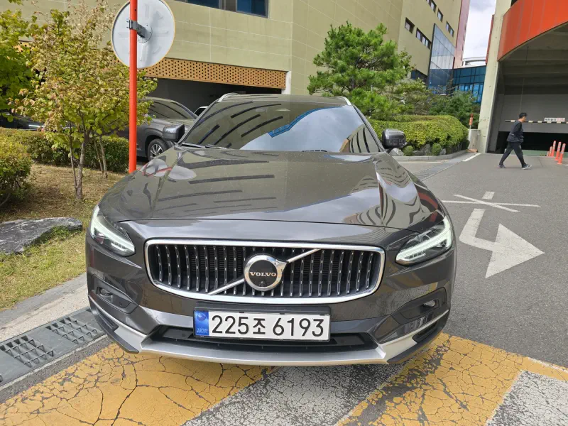 Volvo V90