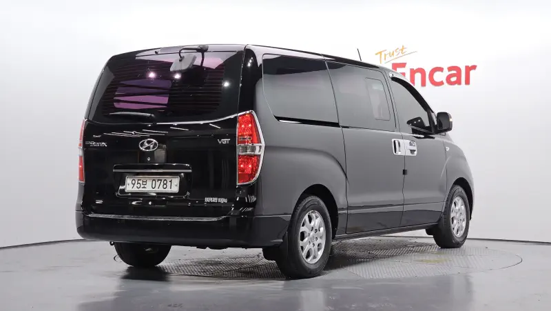 Hyundai Grand Starex