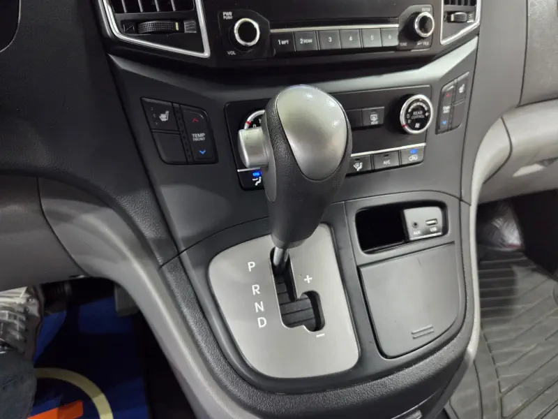Hyundai Grand Starex
