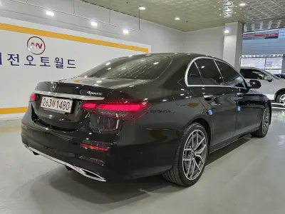 Mercedes-Benz E-Class 2023, 2.0 л, 115 620 км — купить с аукциона Кореи - 3