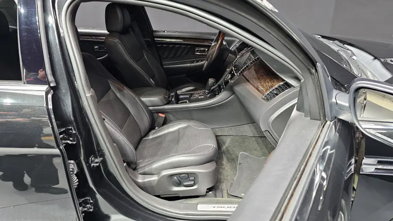 Ford Taurus