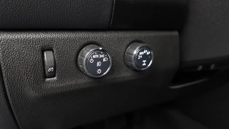 Chevrolet (GM Daewoo) Colorado