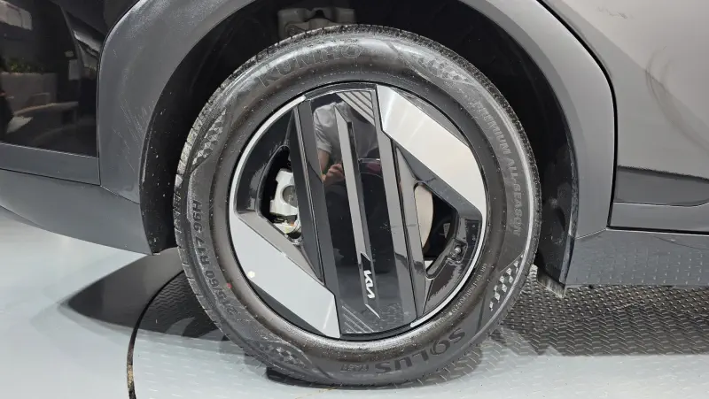 Kia EV4