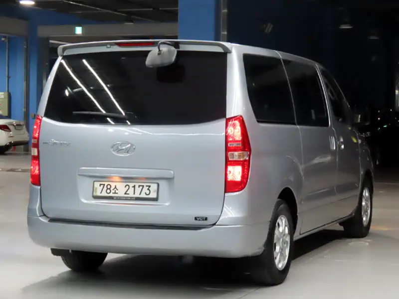 Hyundai Grand Starex
