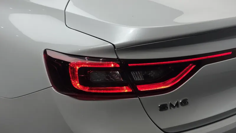 Renault Samsung SM6