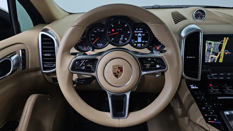 Купить Porsche Cayenne Daejeon из Кореи