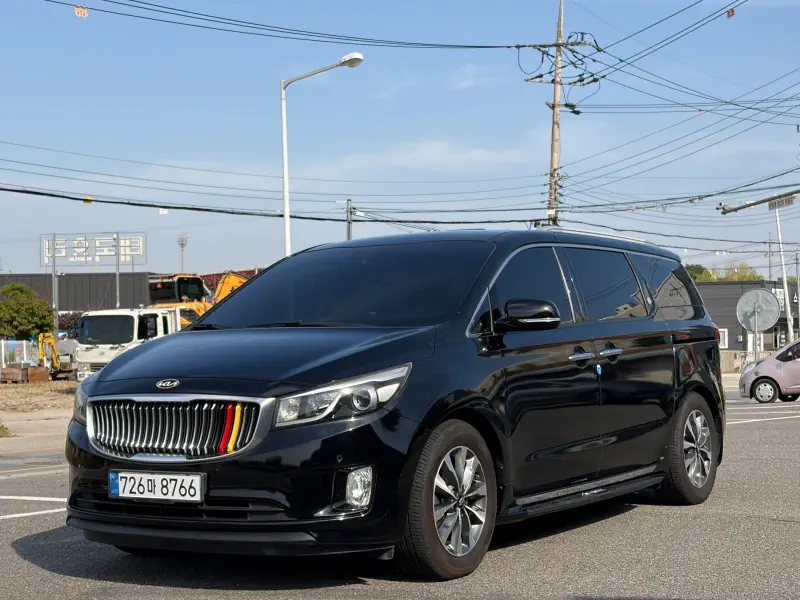 Kia Carnival