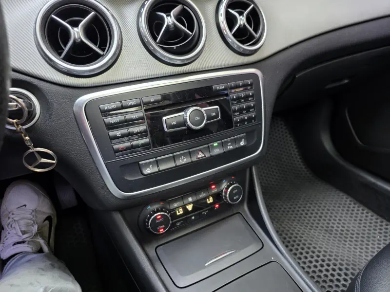 Mercedes-Benz GLA-Class