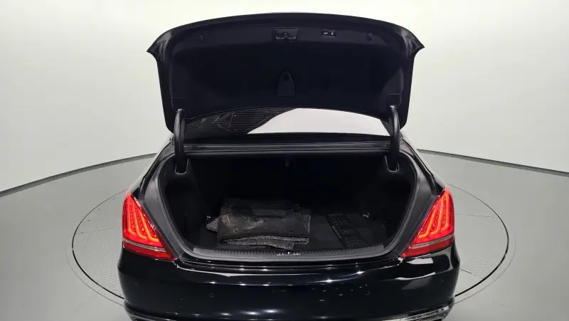 Genesis EQ900