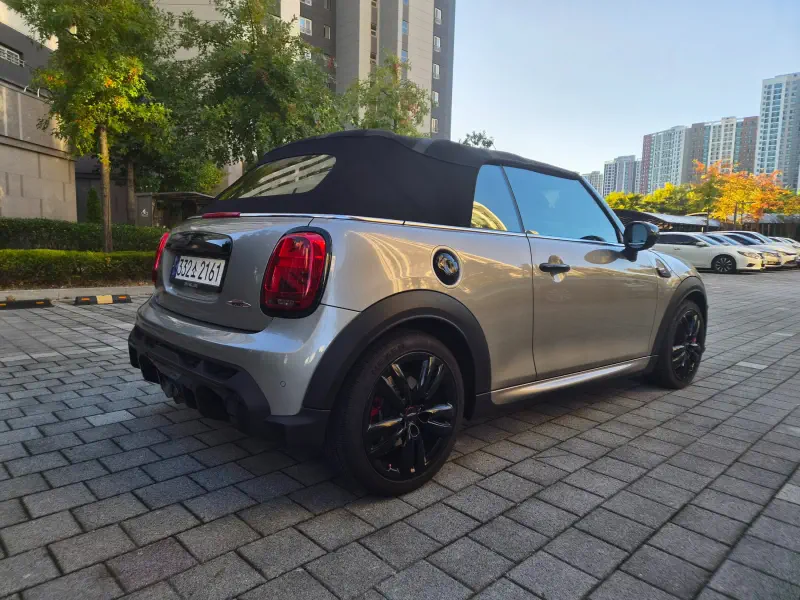 MINI Cabrio