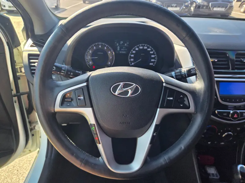 Hyundai Accent