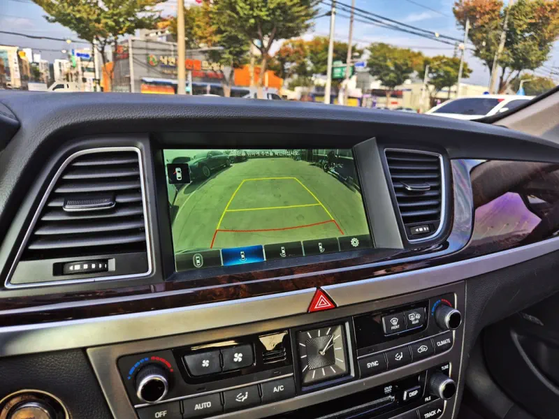 Hyundai Genesis