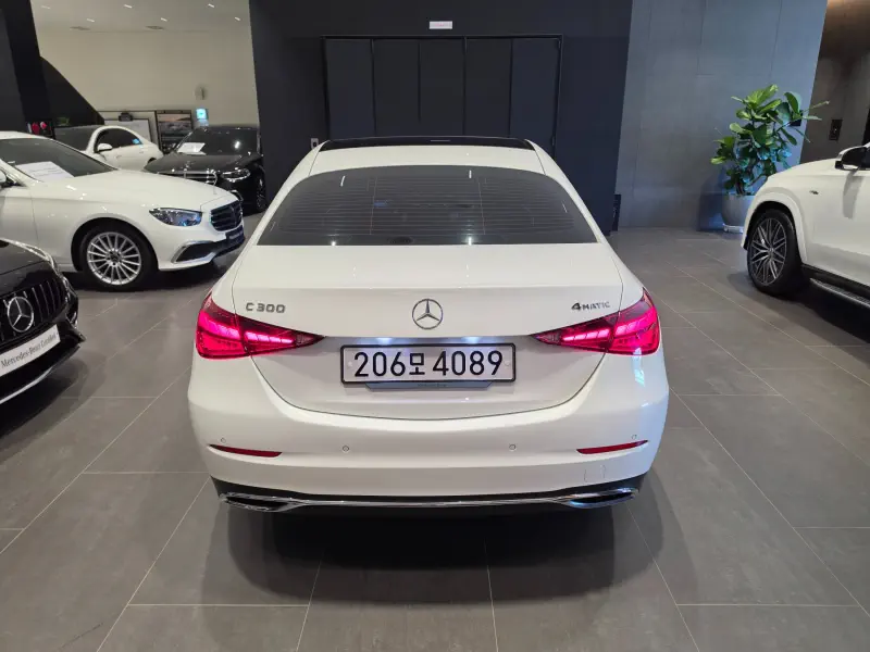 Mercedes-Benz C-Class