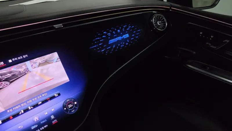 Mercedes-Benz EQE