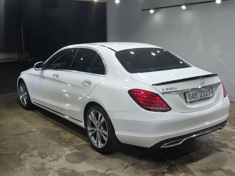 Mercedes-Benz C-Class