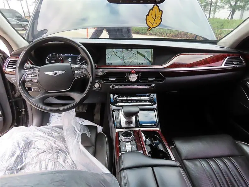 Genesis EQ900