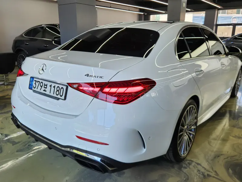 Mercedes-Benz C-Class