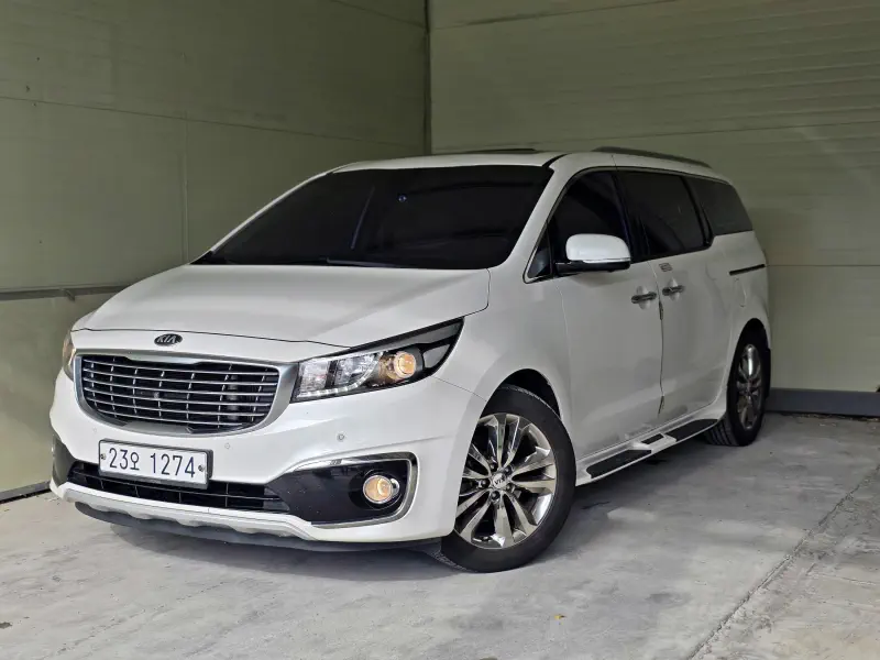 Kia Carnival