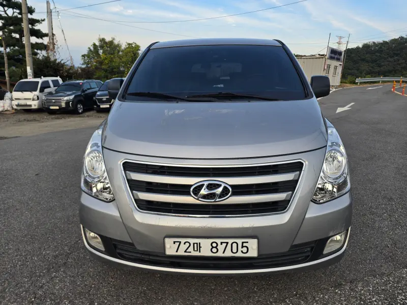 Hyundai Grand Starex