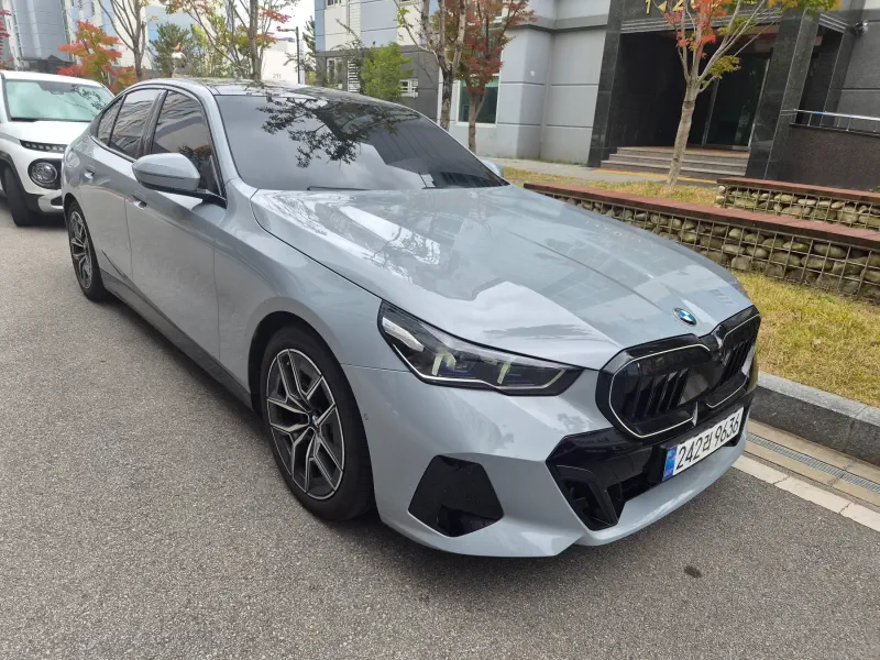 BMW 5-Series