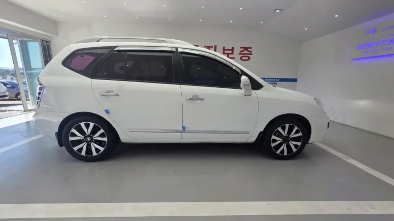 Kia Carens