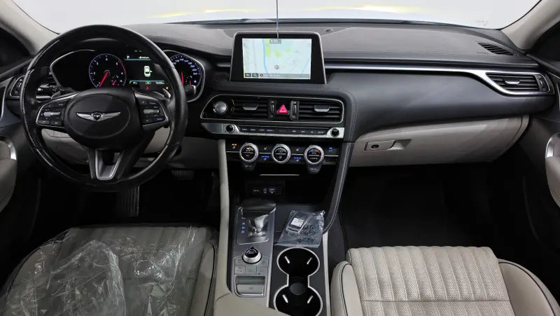 Genesis G70