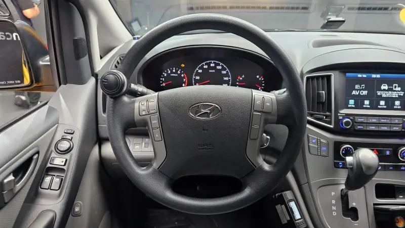 Hyundai Grand Starex