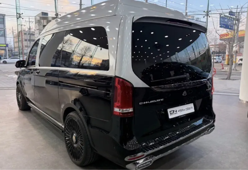 Mercedes-Benz V-Class
