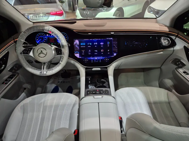 Mercedes-Benz EQE