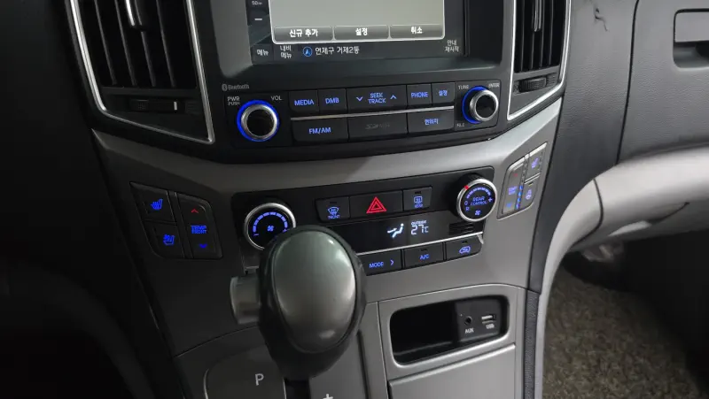 Hyundai Grand Starex