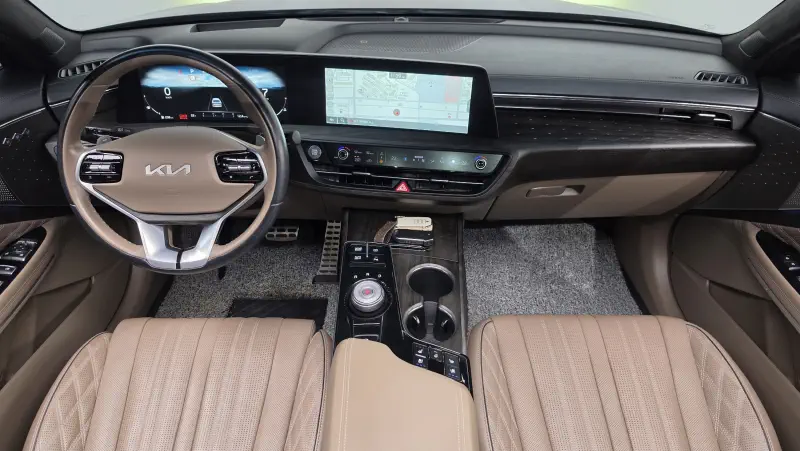 Kia K8