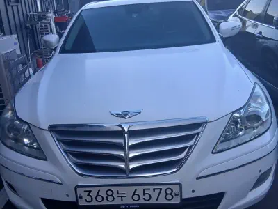 Hyundai Genesis
