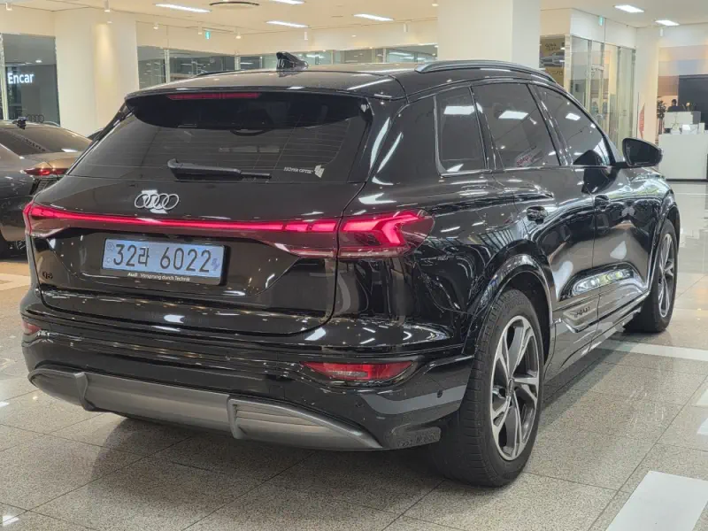 Audi Q6 e-tron