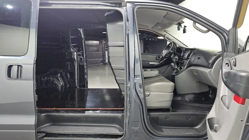 Hyundai Grand Starex