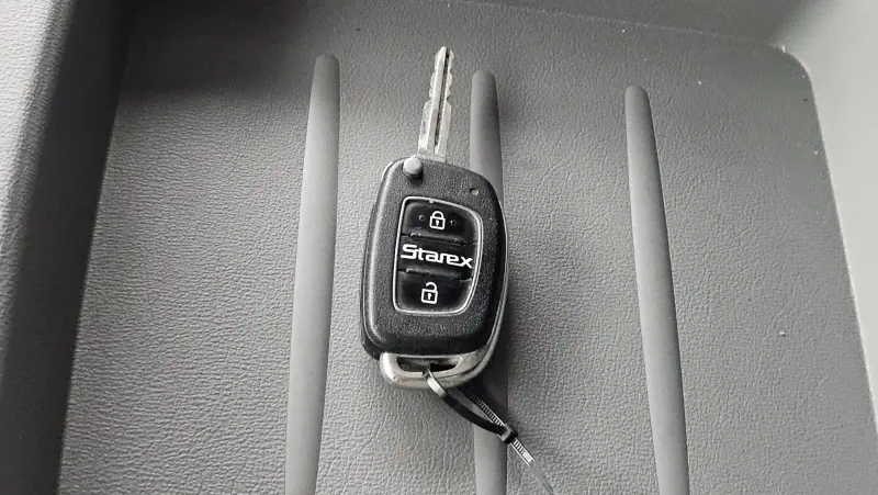 Hyundai Grand Starex