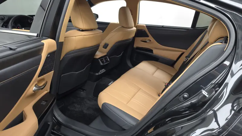 Lexus ES300h