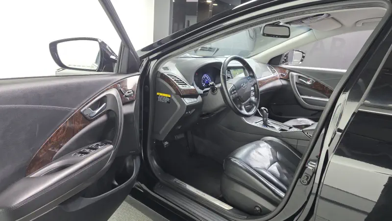 Hyundai Aslan