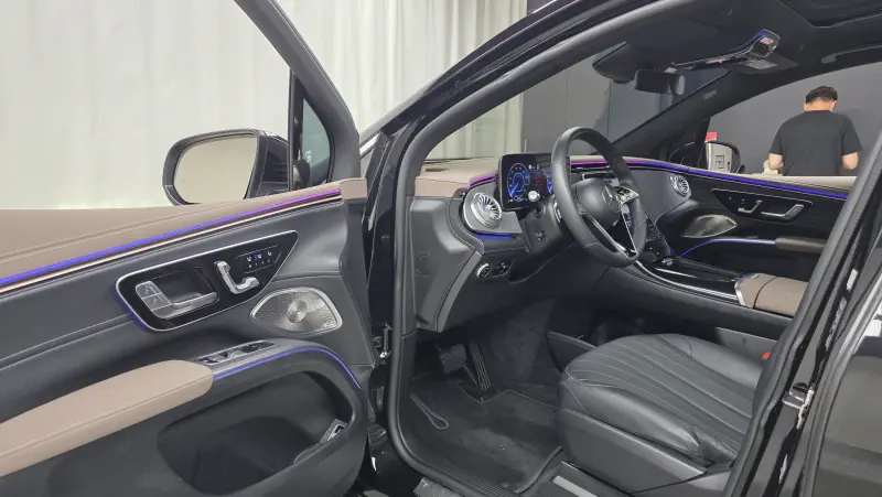 Mercedes-Benz EQS SUV